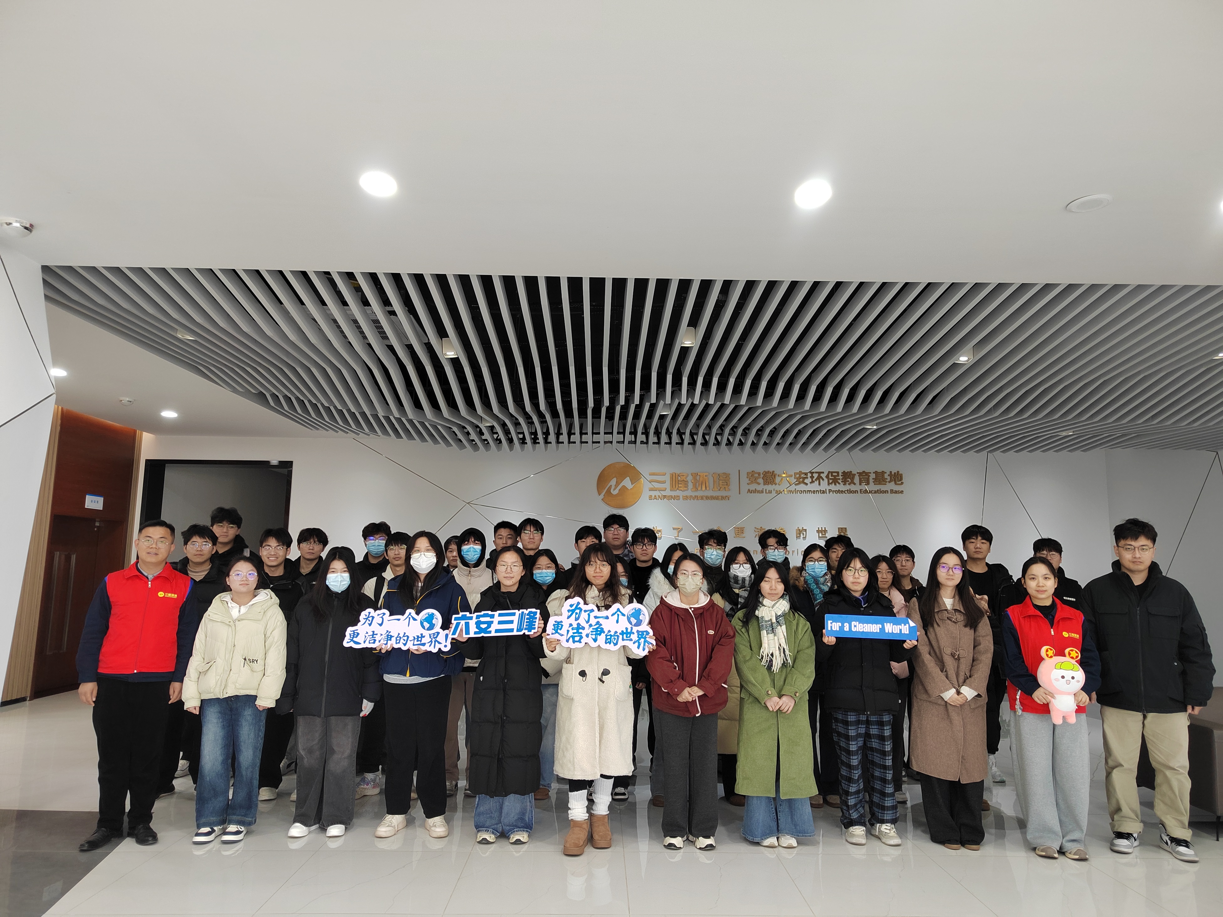 展廳內(nèi)留影.jpg