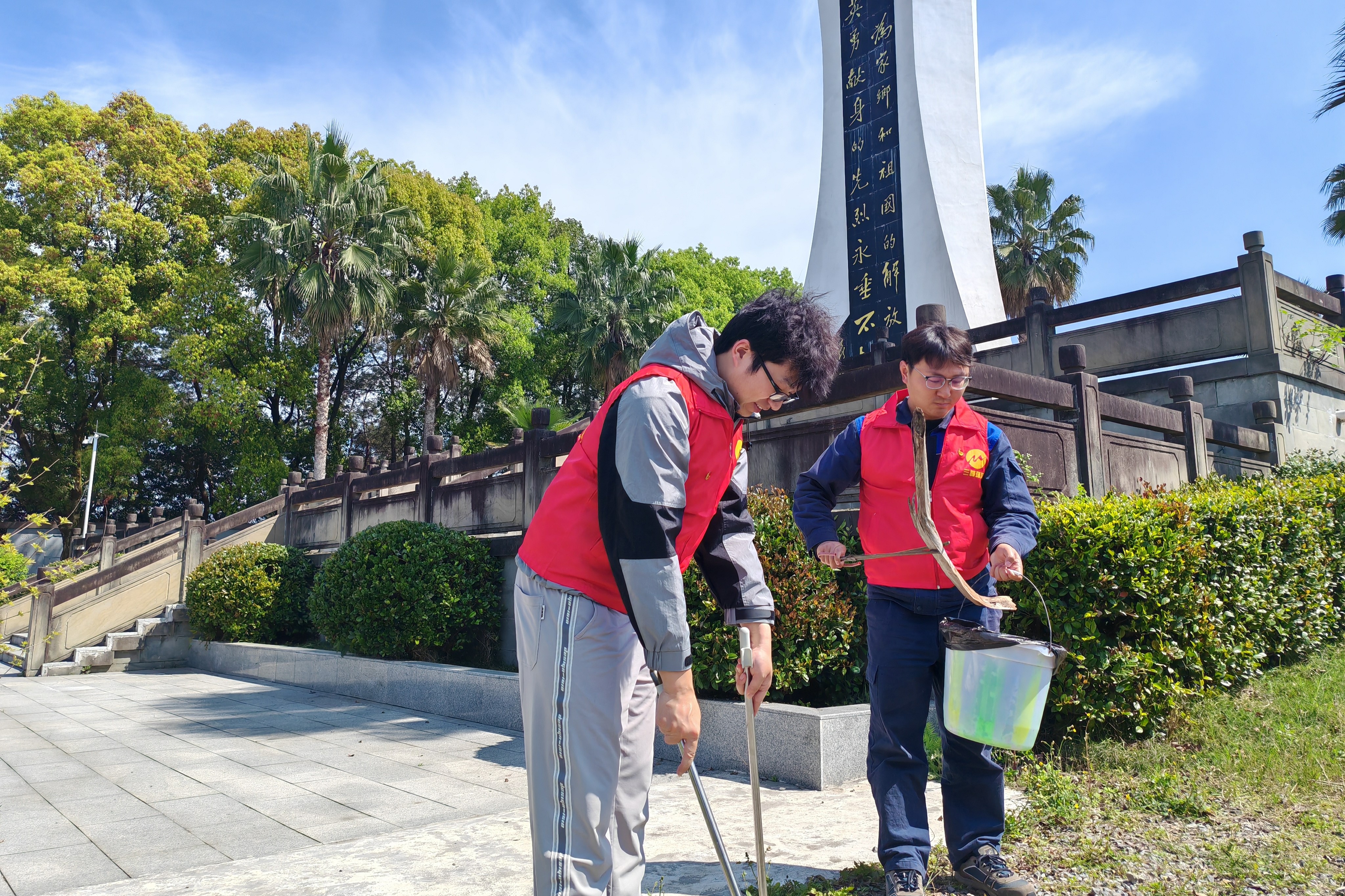 三峰百果園公司團支部1.jpg