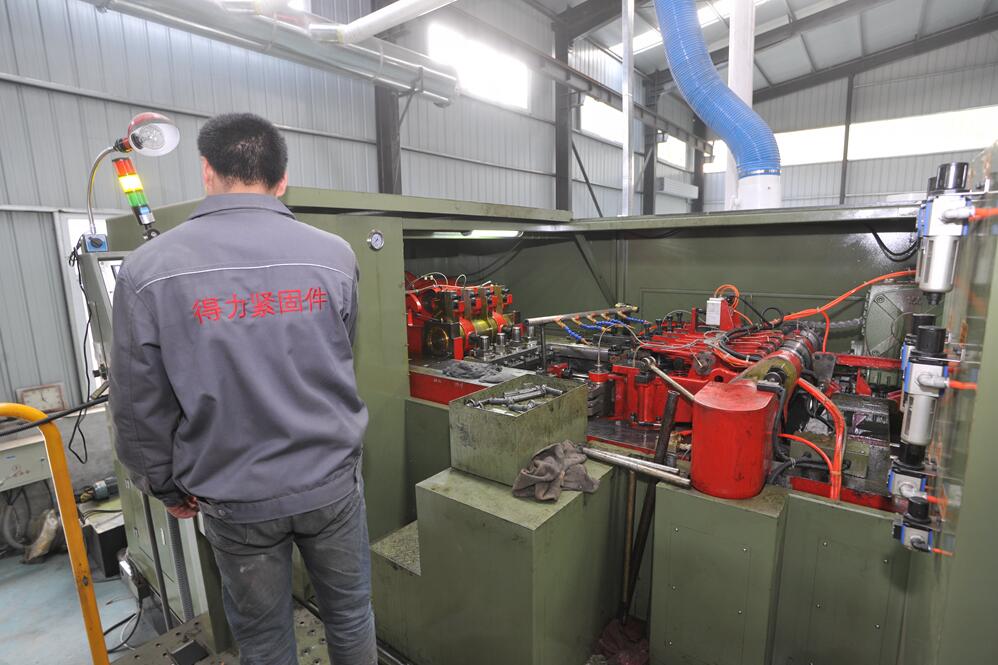 如何提高冷鐓緊固件的工藝精度?